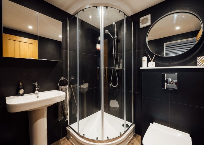 15. Shower Room