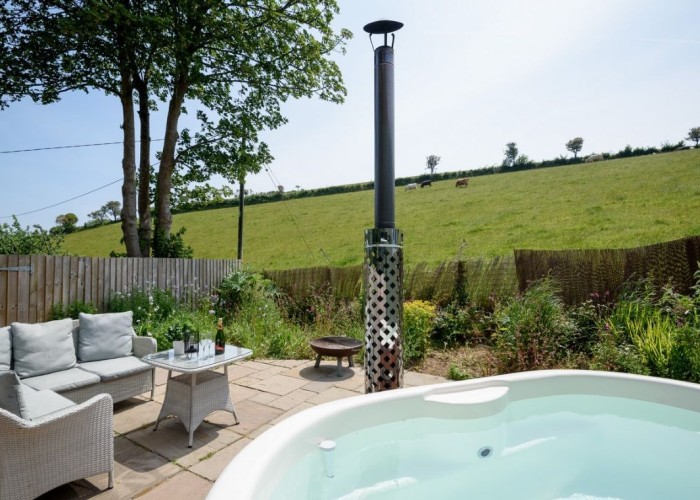 4. Hot Tub/Jacuzzi