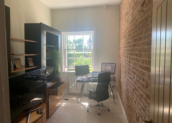 12. Home Office / Study