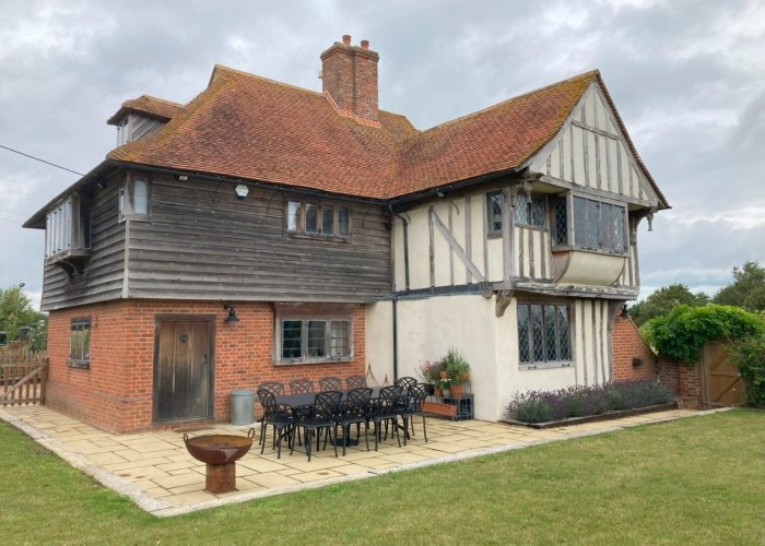 Detached Tudor Property For filming