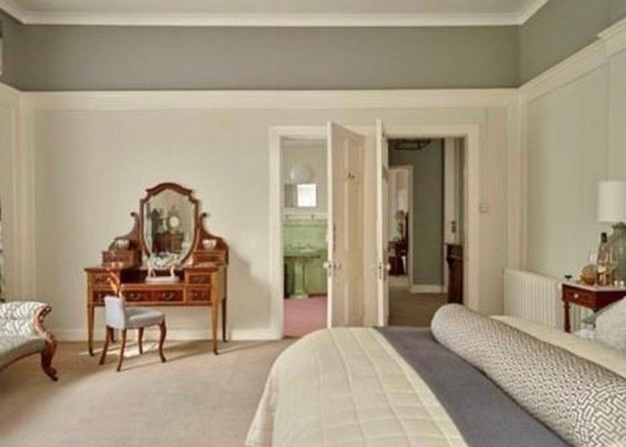 24. Bedroom (Master/En-Suite)