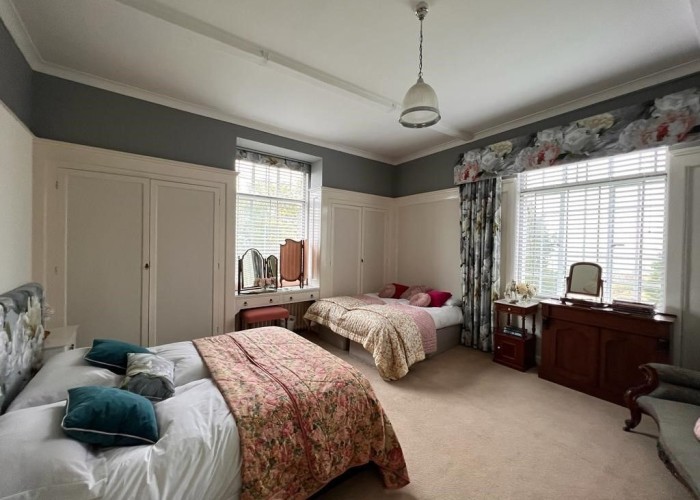 35. Bedroom (Master/En-Suite)