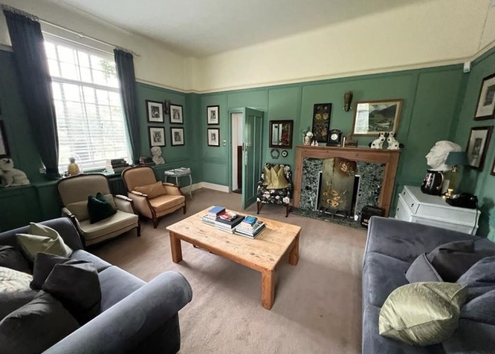 13. Livingroom, Fireplace