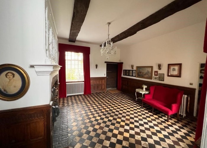 5. Hall, Tiled Floor
