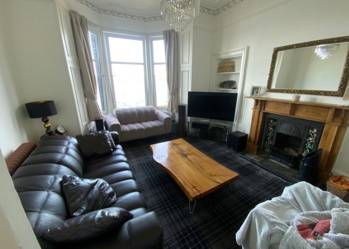4. Livingroom