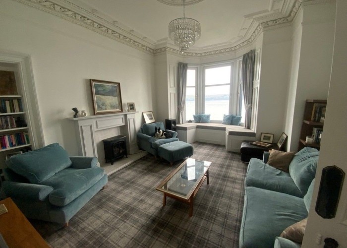 2. Livingroom