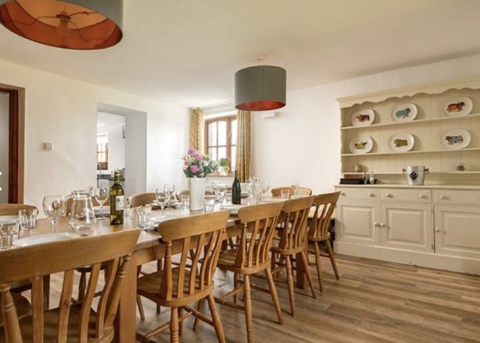 4. Diningroom
