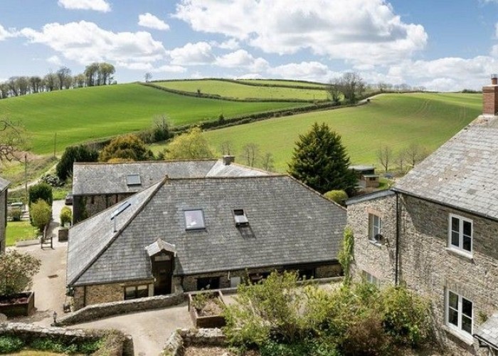 15. House / Cottage Exterior