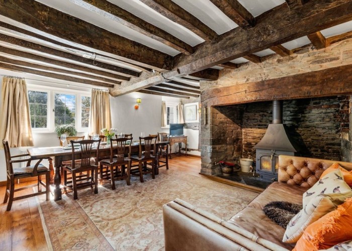 5. Diningroom, Fireplace
