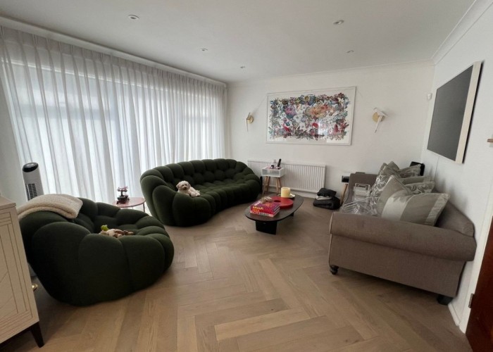 4. Livingroom