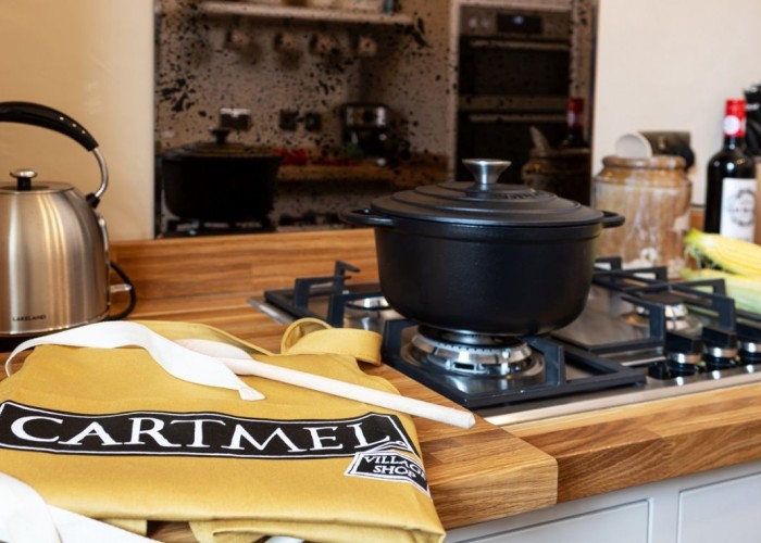 10. Kitchen (Gas Hob)