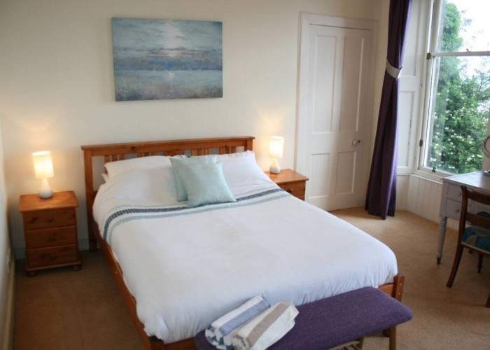 10. Bedroom (Master/En-Suite)