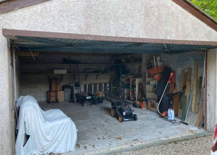 34. Garage (Double)