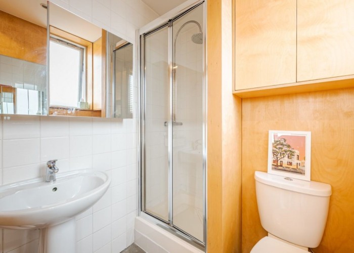 19. Shower Room