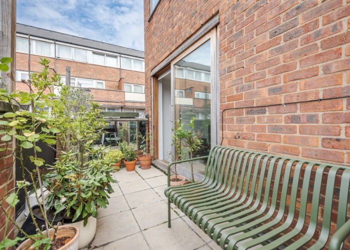 23. Patio / Veranda
