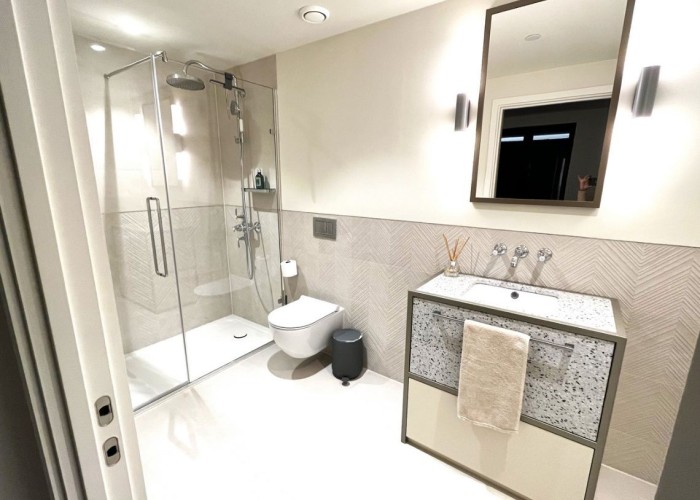 13. Bathroom