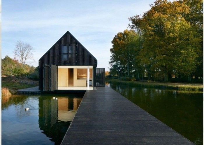 1. Lake / Pond, House / Cottage