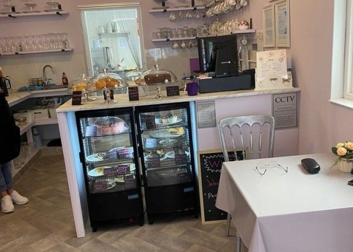 3. Cafe