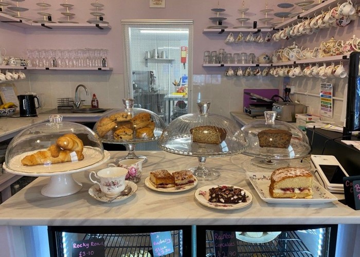 4. Cafe