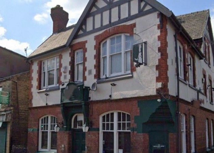 1. Pub / Bar