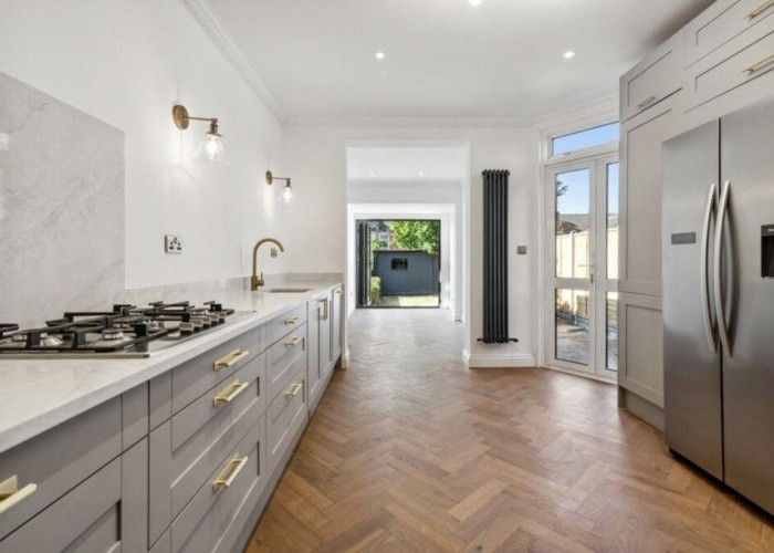 4. Kitchen, Kitchen (Coloured units), Wooden Floor, Kitchen (Gas Hob)