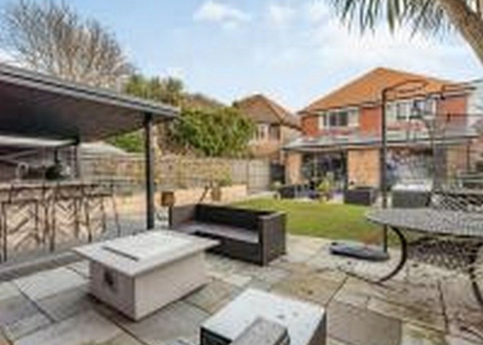 23. Patio / Veranda