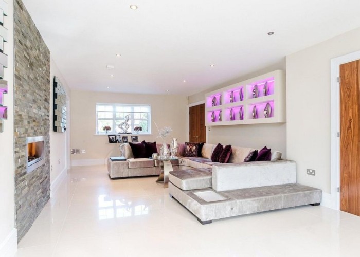 4. Livingroom