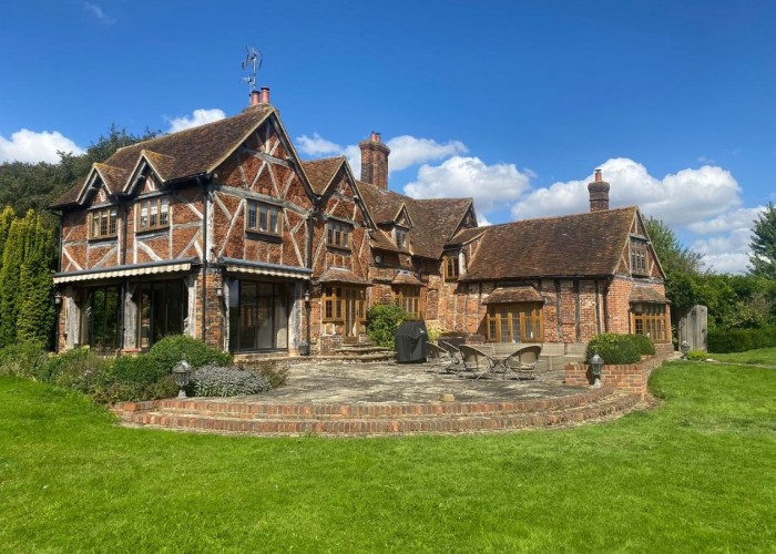79. House / Cottage Exterior