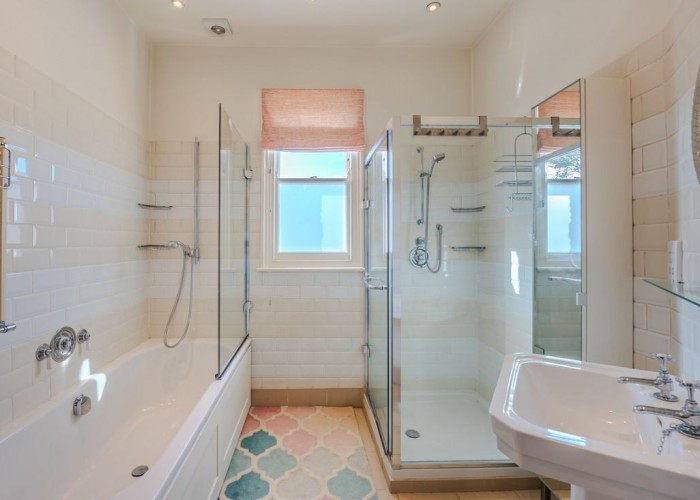 23. Bathroom (Shower and bath)