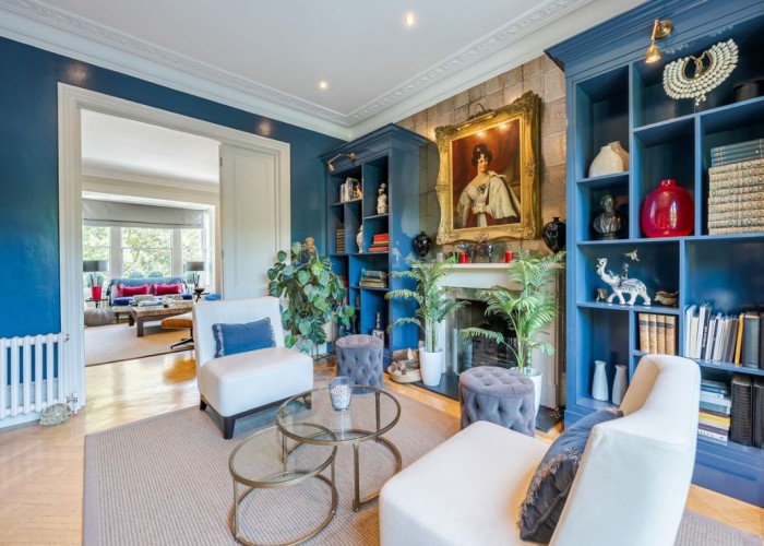 25. Livingroom