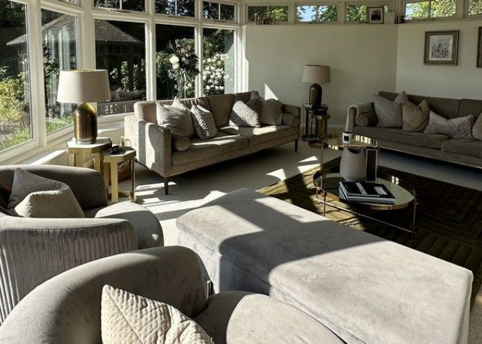 8. Livingroom, Conservatory
