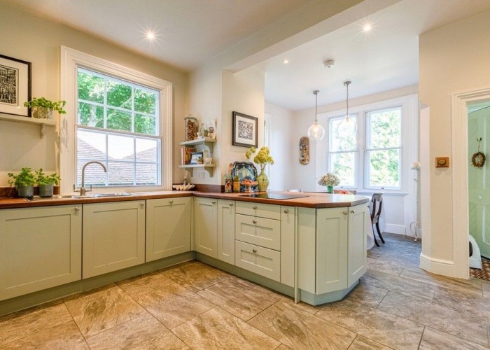 13. Kitchen With Table, Kitchen (Electric/Induction Hob)