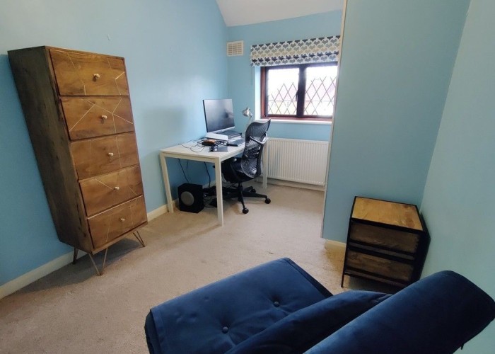 22. Home Office / Study, Empty / Spare Room