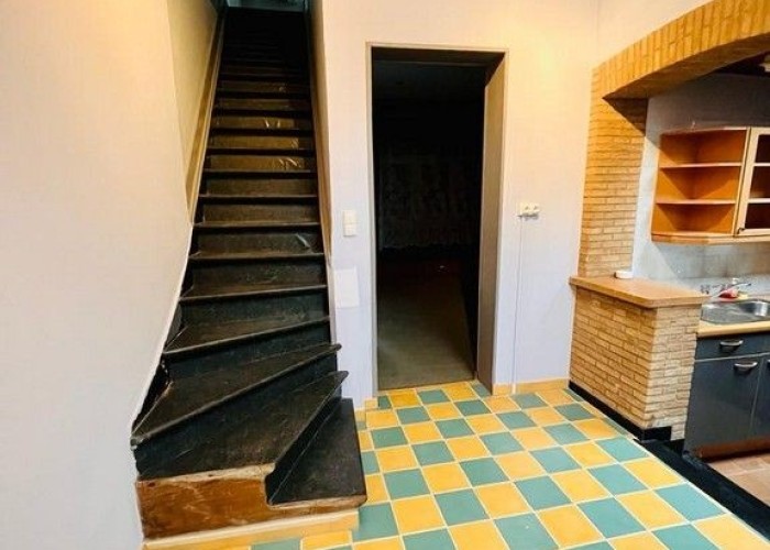 7. Tiled Floor, Hallway