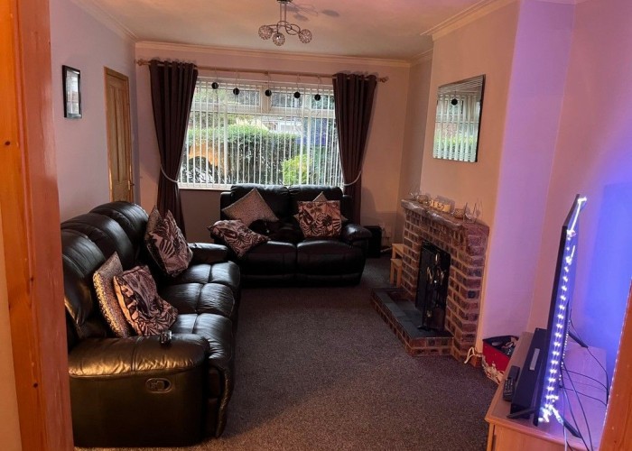 2. Livingroom, Fireplace