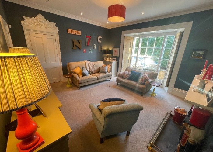 13. Livingroom