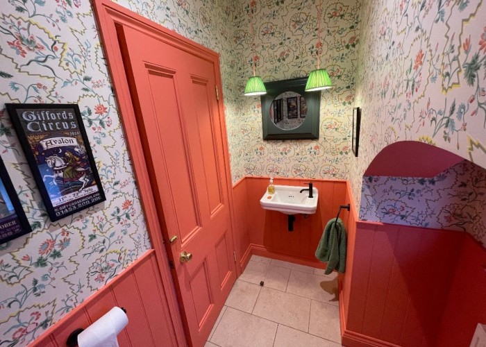 15. Toilet