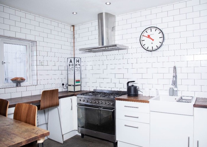 13. Kitchen (Modern), Kitchen With Table, Kitchen (White units), Kitchen (Gas Hob)