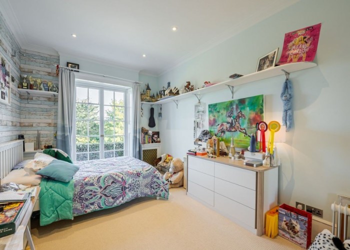 40. Bedroom (Childrens)