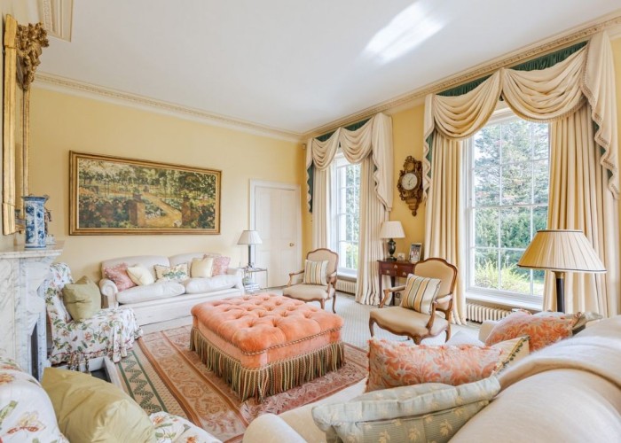 4. Livingroom