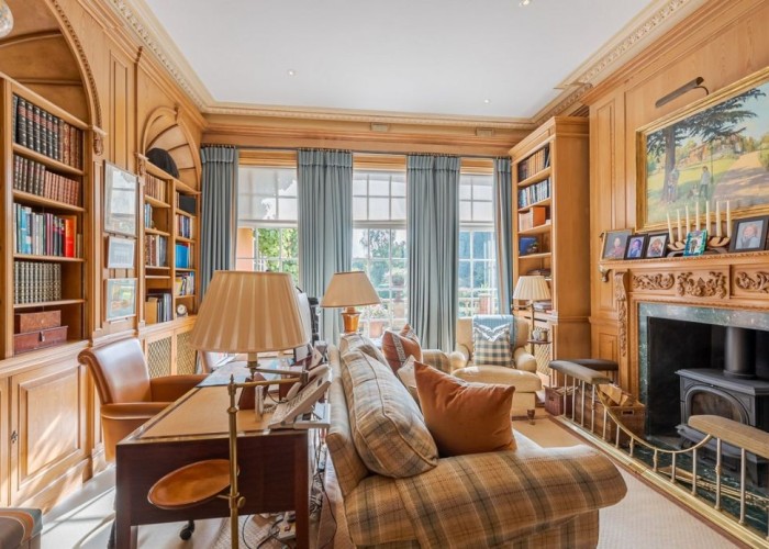 16. Library / Bookshop