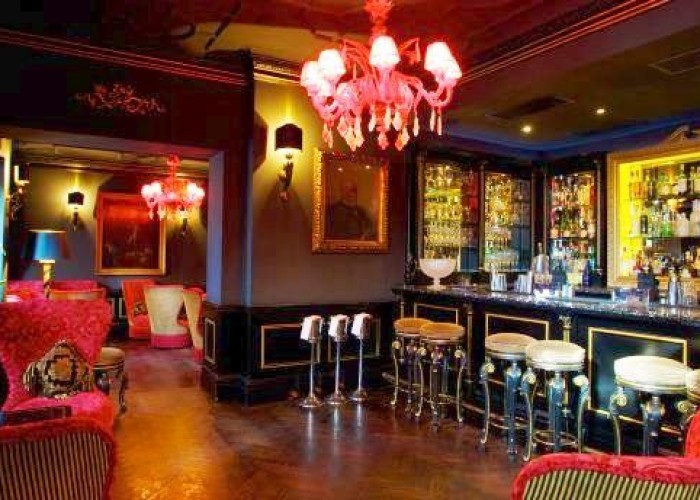 28. Pub / Bar / Club