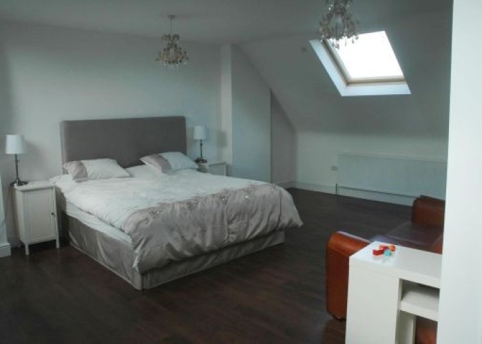 16. Bedroom (Double)