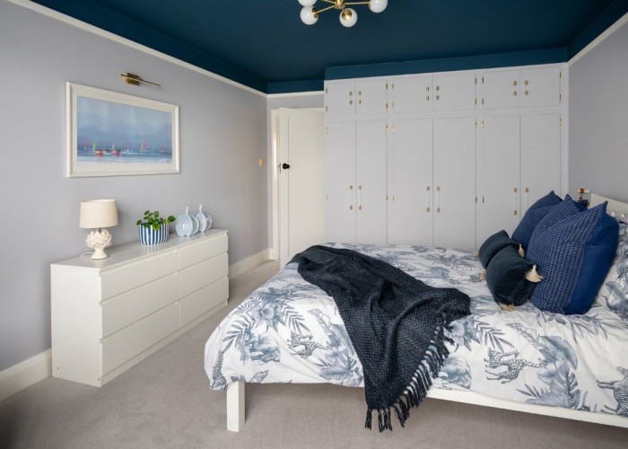 14. Bedroom (Master/En-Suite)