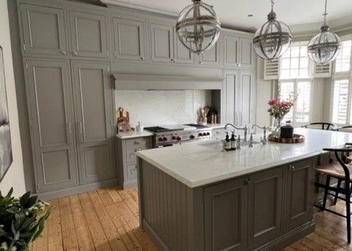 4. Kitchen (With Island)