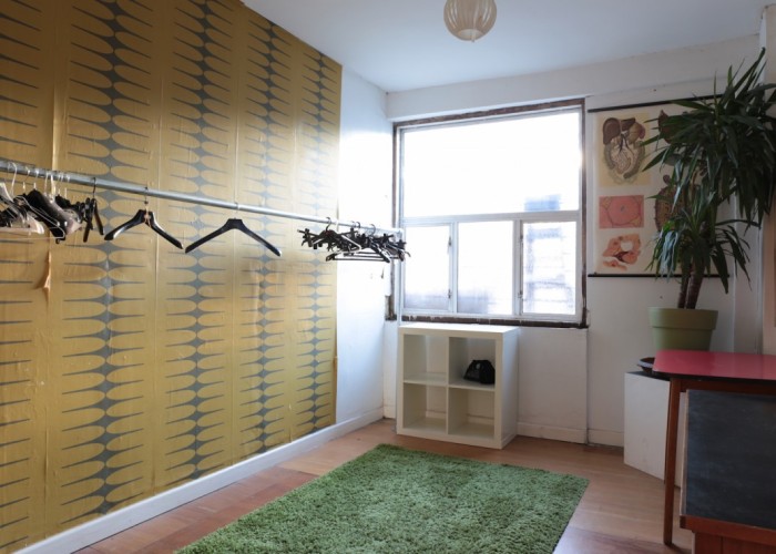 17. Changing Rooms
