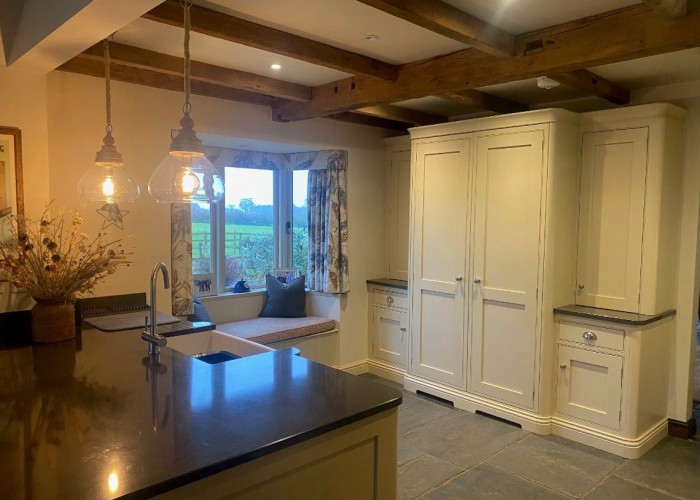 4. Kitchen (With Island)