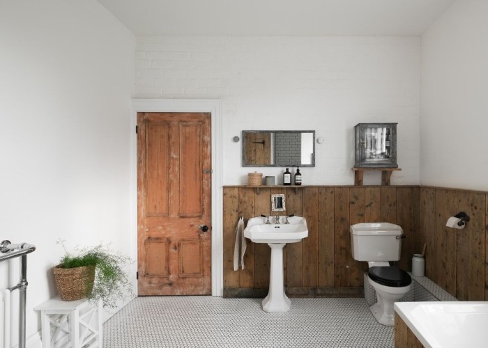 18. Bathroom