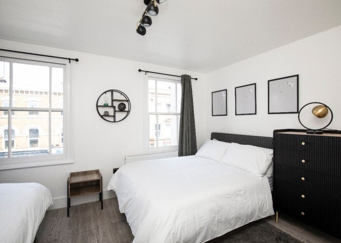 12. Bedroom (Double)