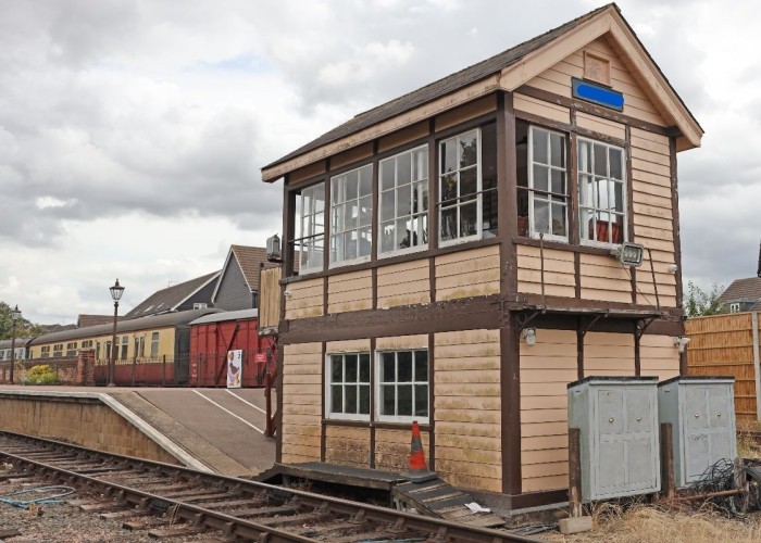 15. Station (Railway)